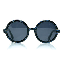 Load image into Gallery viewer, Queen Victoria